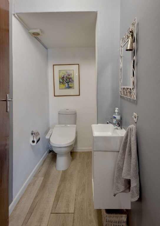 Corner Delight at Onrust Beach thumbnail 18